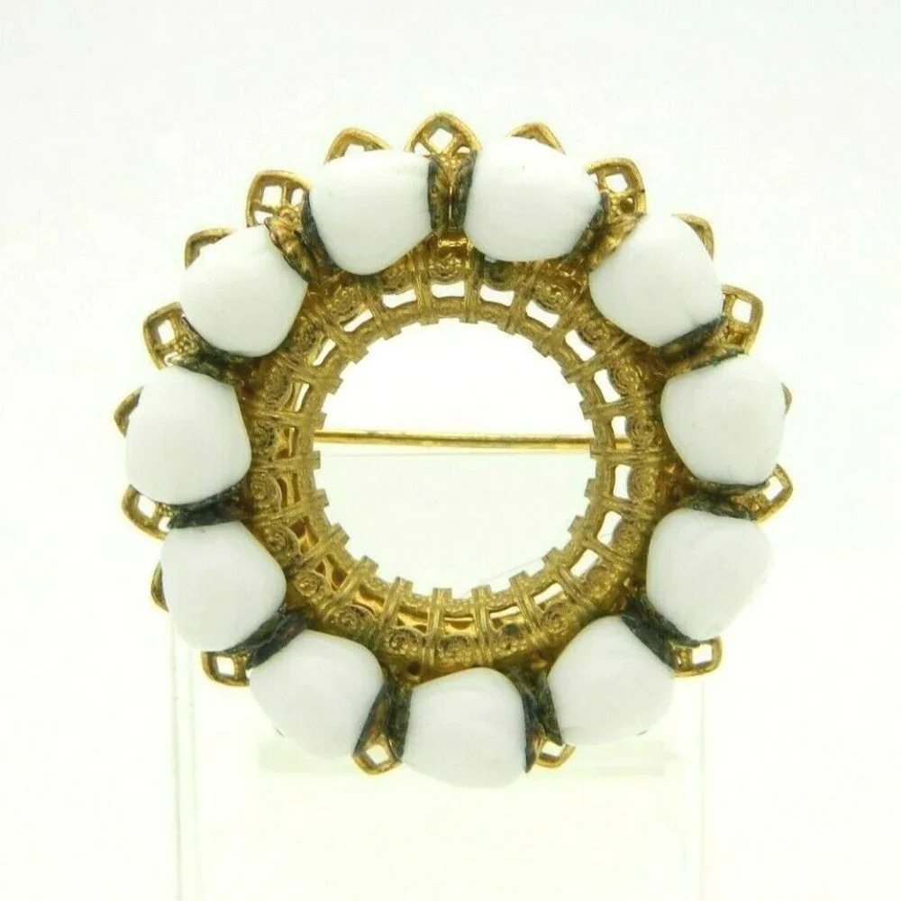 MIRIAM HASKELL White Milk Glass Wreath Gold Tone